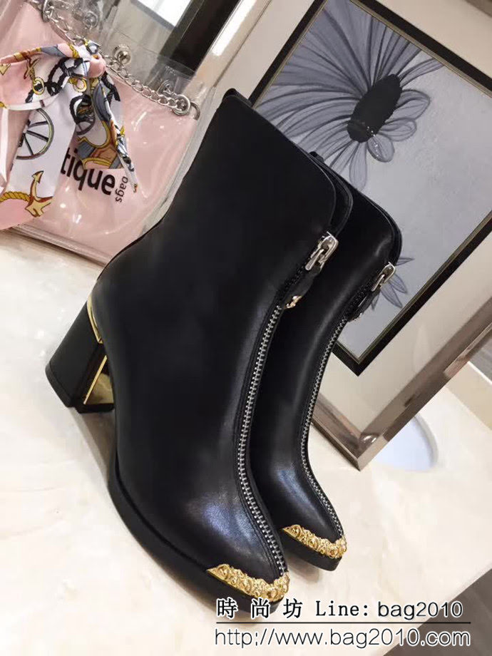 CHANEL香奈兒 明星同款 經典款 粒面牛皮女靴 QZS2593
